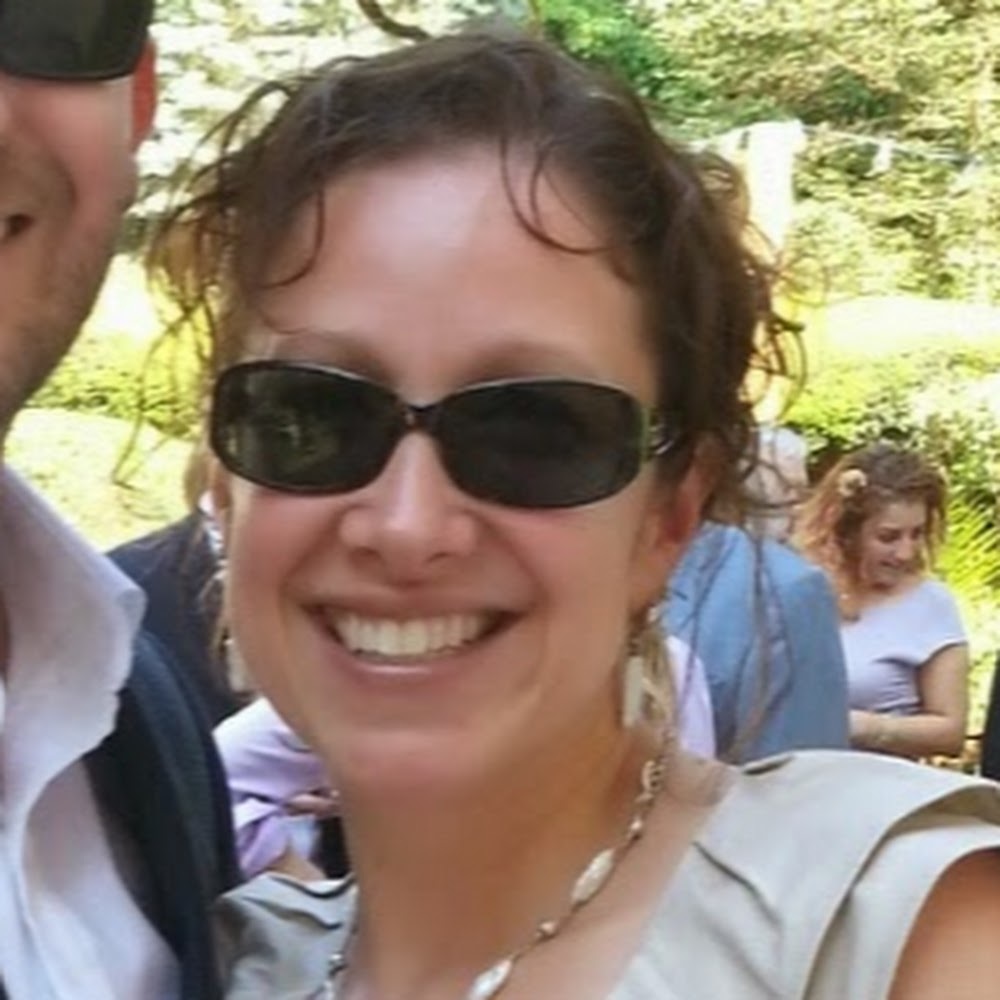 Meet your Posher, Zena